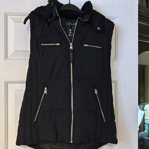 New, No tag.
Heavy Calvin Klein woman’s vest